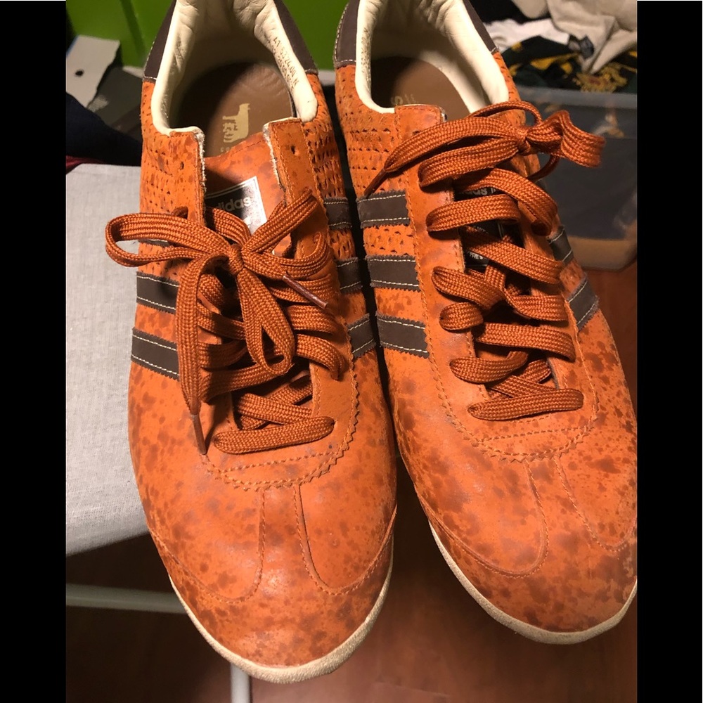 Premium adidas sambas